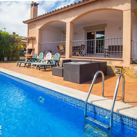 Casa Margarita En Platja D'aro 度假居 *